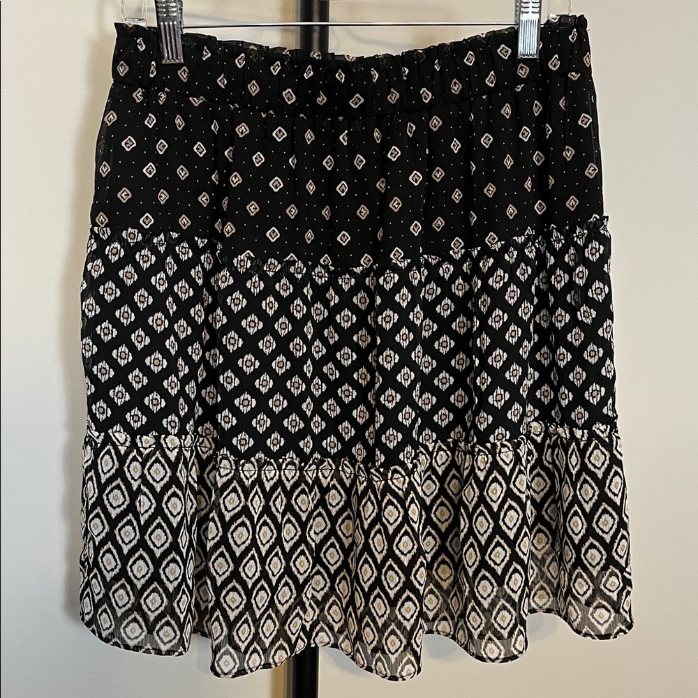 LOFT Black and White Tiered A-Line Skirt